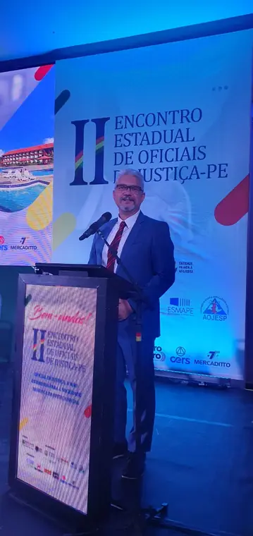 Mestre de cerimônias em solenidade